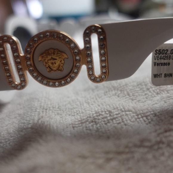 Sunglasses - Picture 2 of 3